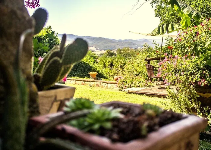 Tuscan Hills - Stonehouse, Garden & Pool Feriehus
